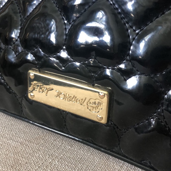 Beautiful Betsey Johnson heart quilted purse - Picture 2 of 14